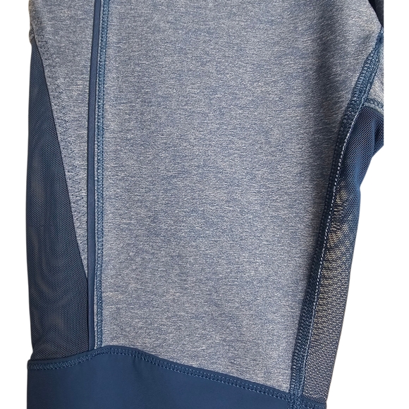 Lululemon Blue Training Tough Crop Leggings Performance Stretch Size 6 - Picture 3 of 5